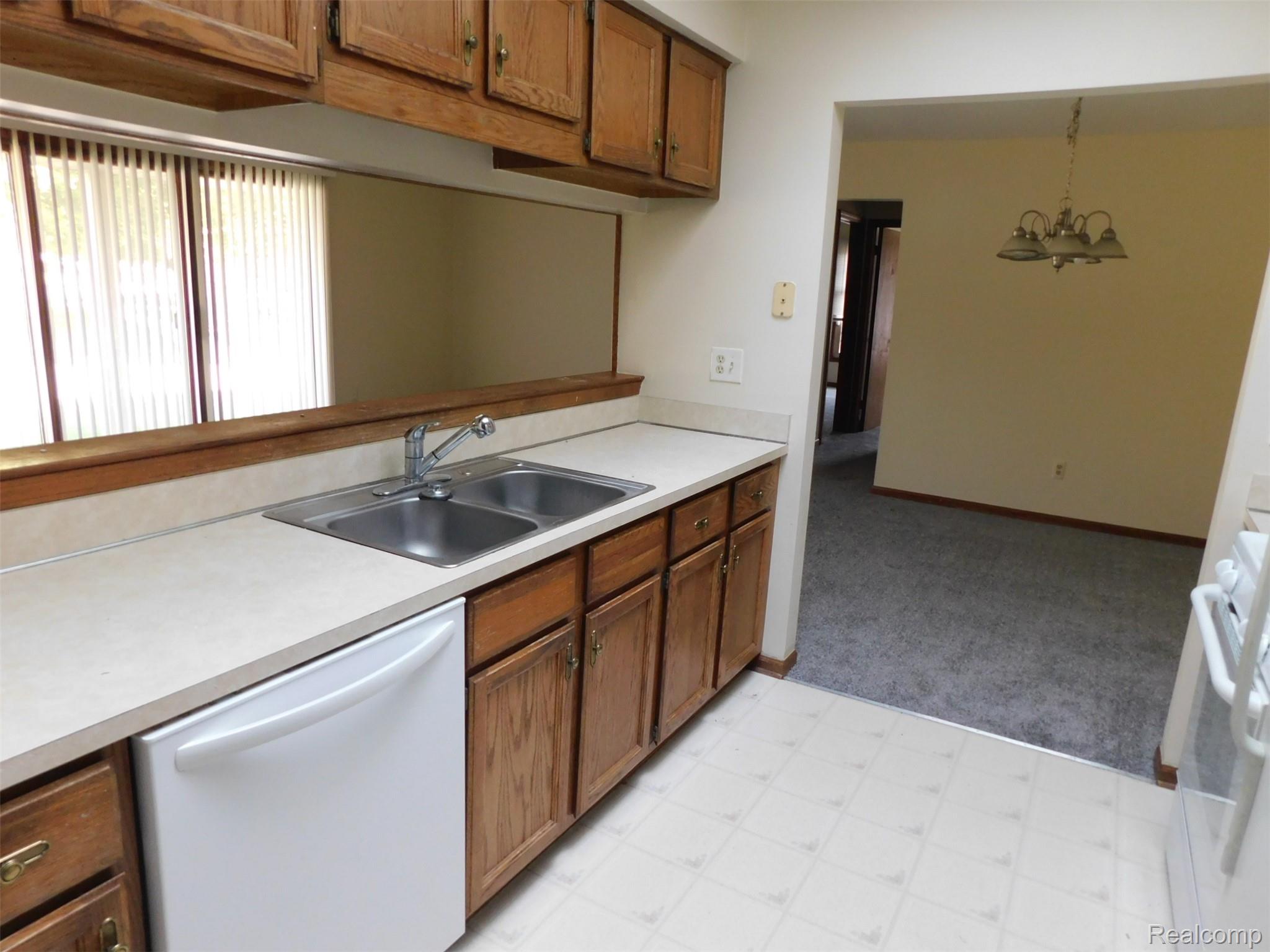 14890 Dover Court 80