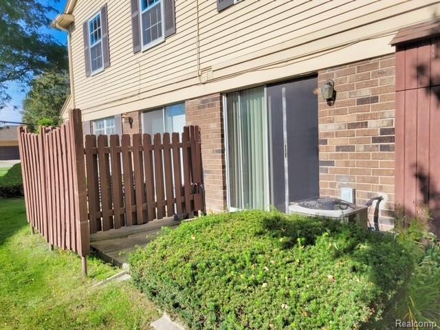 34231 Garfield Circle