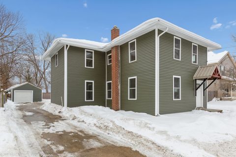 609 N 5th Street Niles City MI 49120