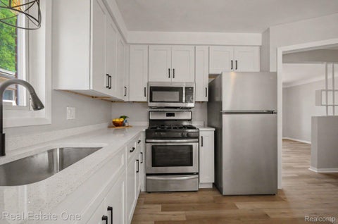 Tiny photo for 24337 Courtland Avenue, Eastpointe City, MI 48021 (MLS # 20261069334)