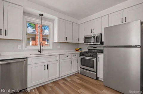 Tiny photo for 24337 Courtland Avenue, Eastpointe City, MI 48021 (MLS # 20261069334)