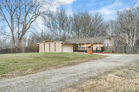 15701 Middlebelt Road Romulus City MI 48174