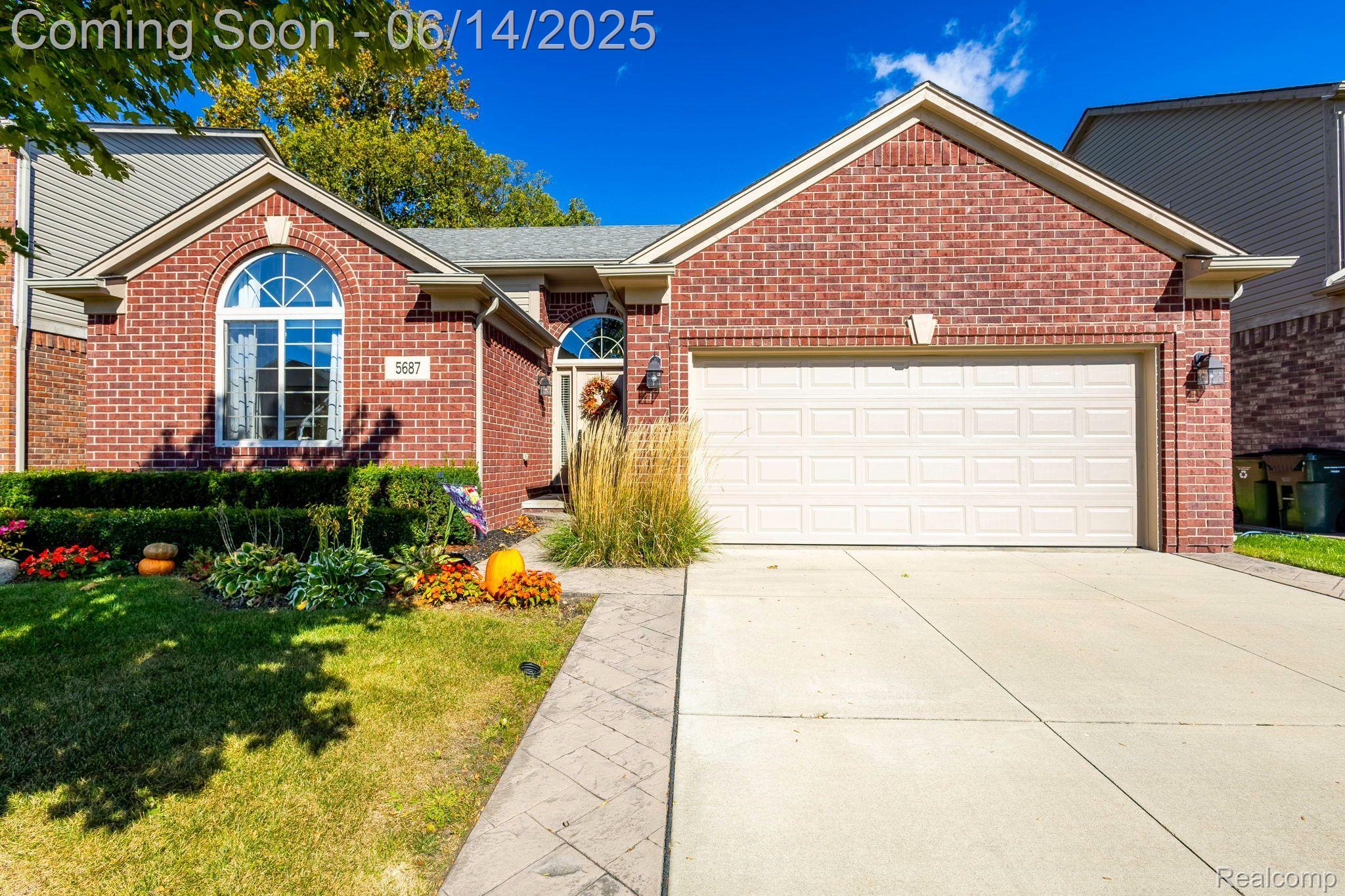 5687 GREGORY Drive