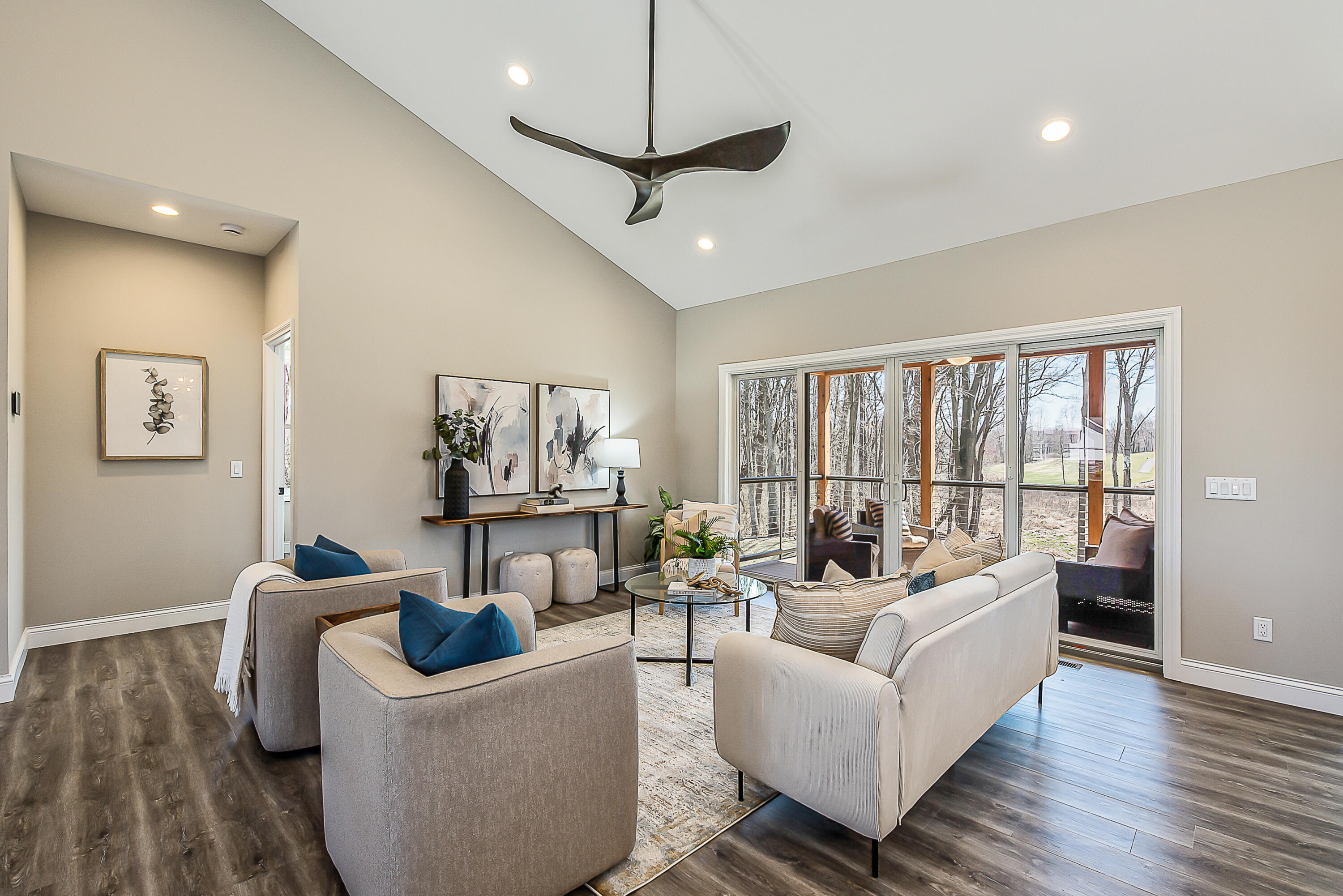 5215 Grande View Lane