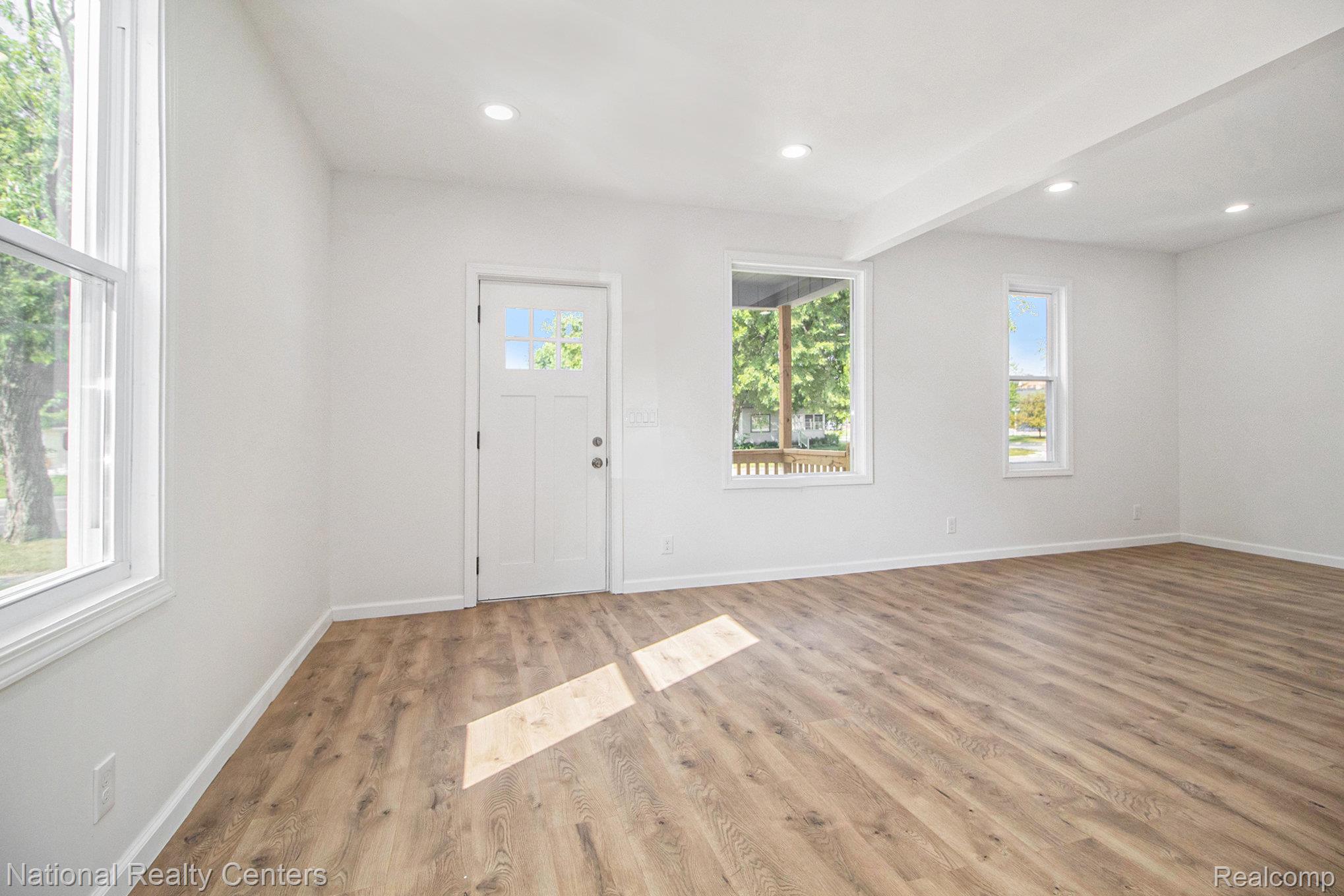 26256 Ypsilanti Street