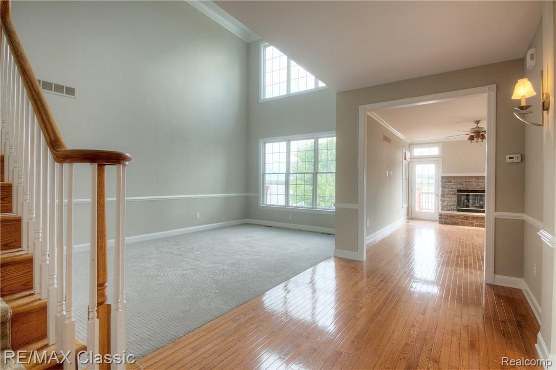 25846 ISLAND LAKE