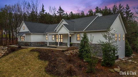 10660 Kissing Ridge Drive SE Lowell Charter Township MI 49331