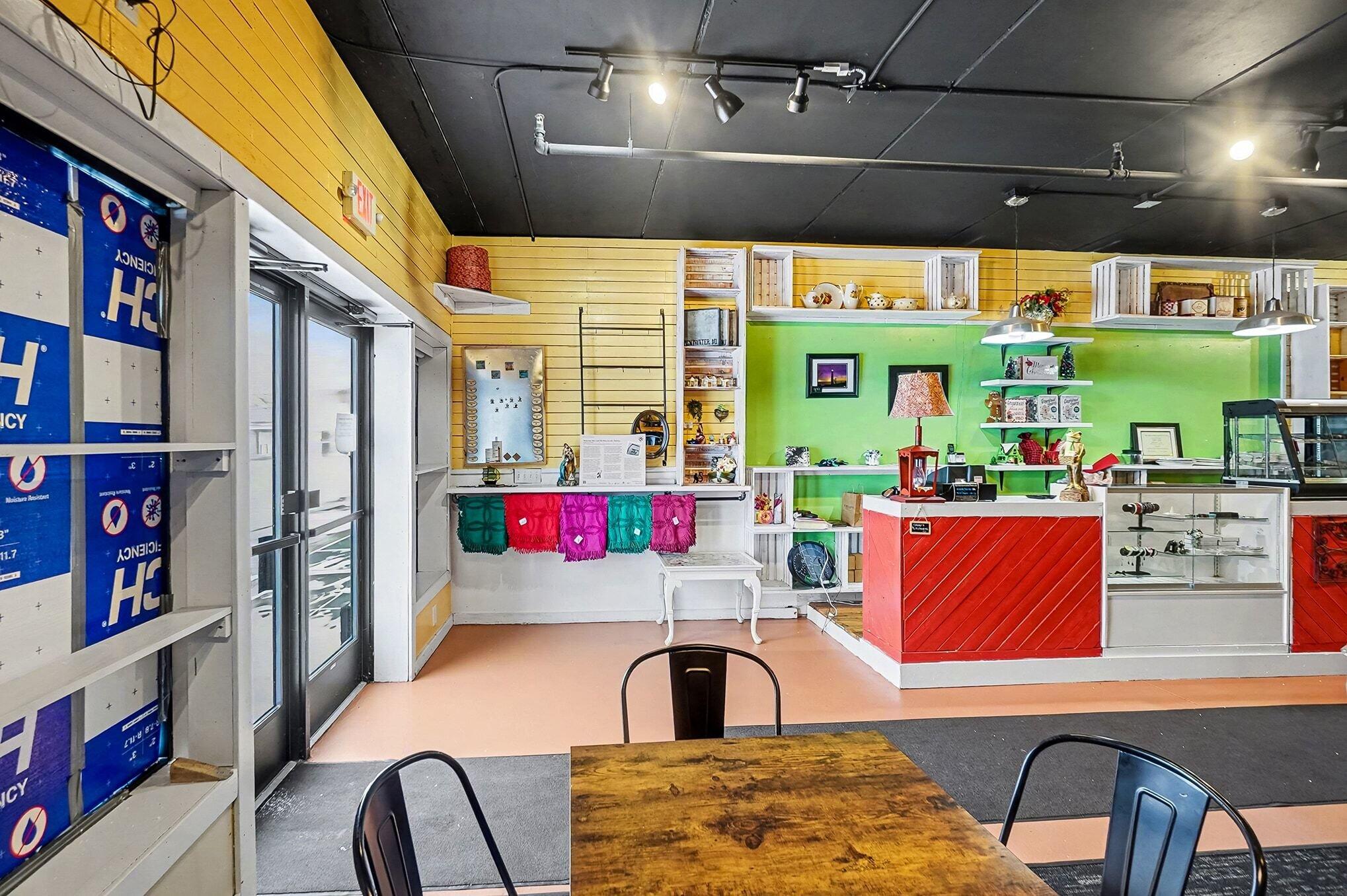 560 N Hancock Street 5