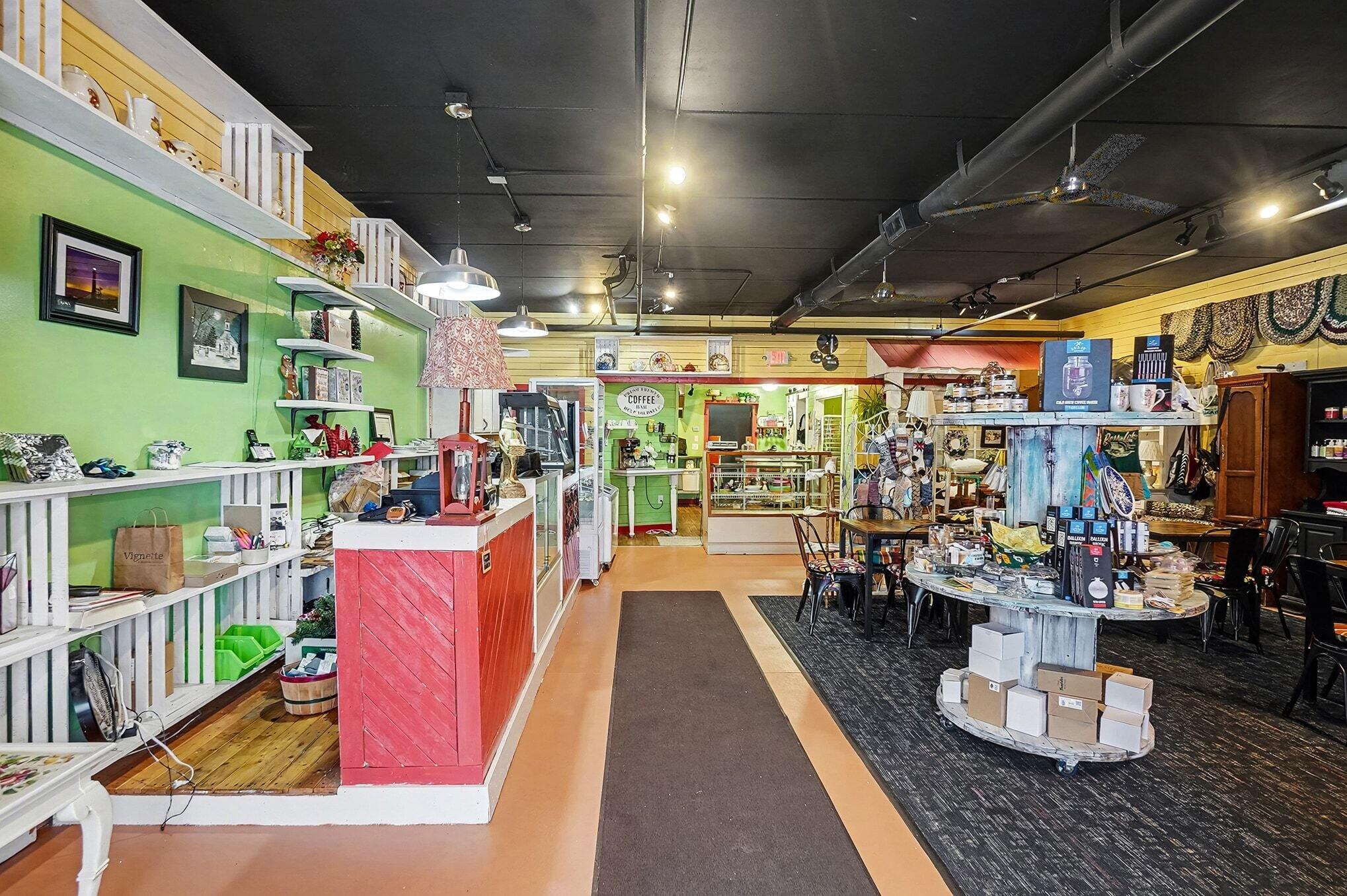 560 N Hancock Street 5