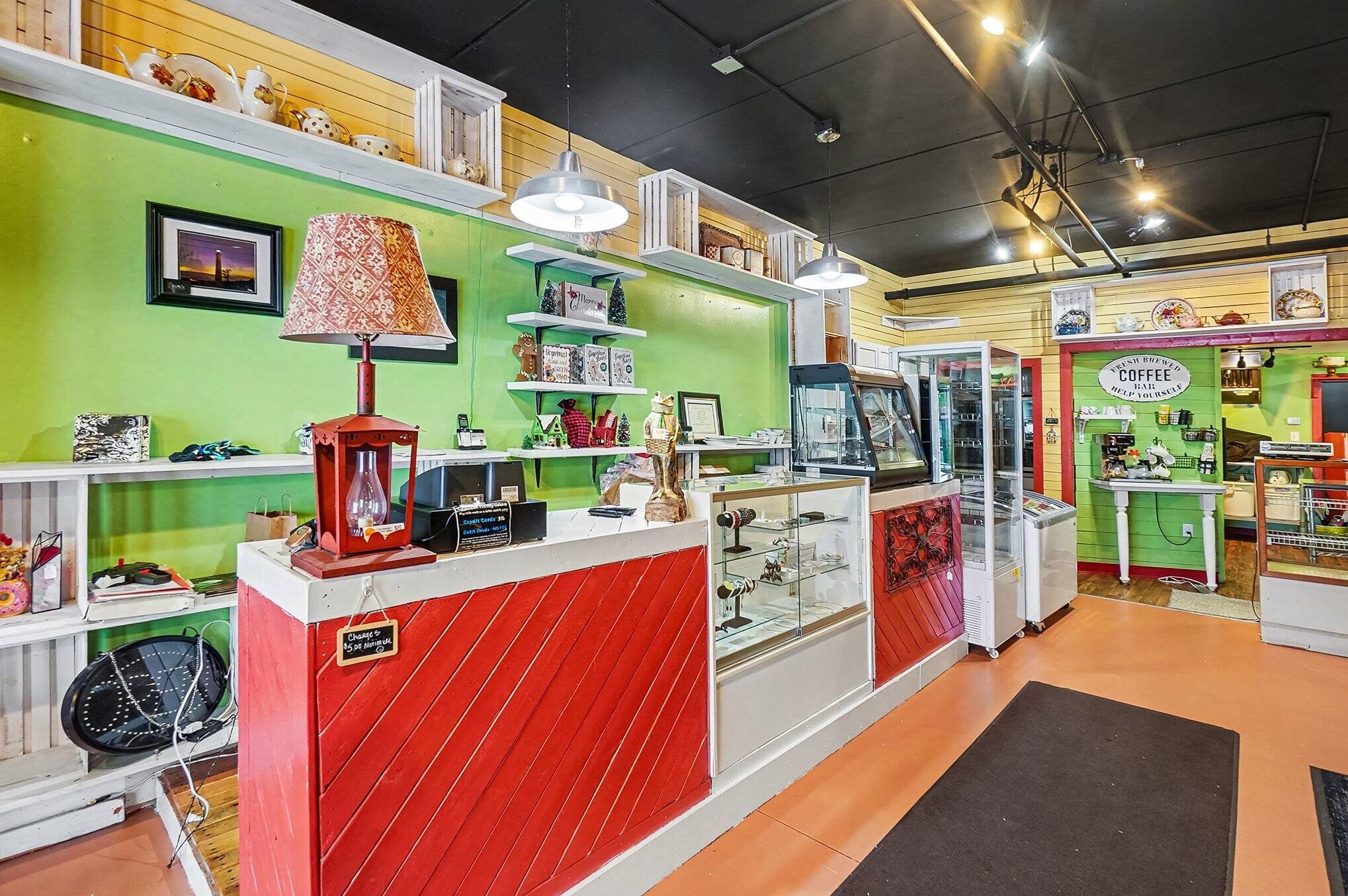 560 N Hancock Street 5