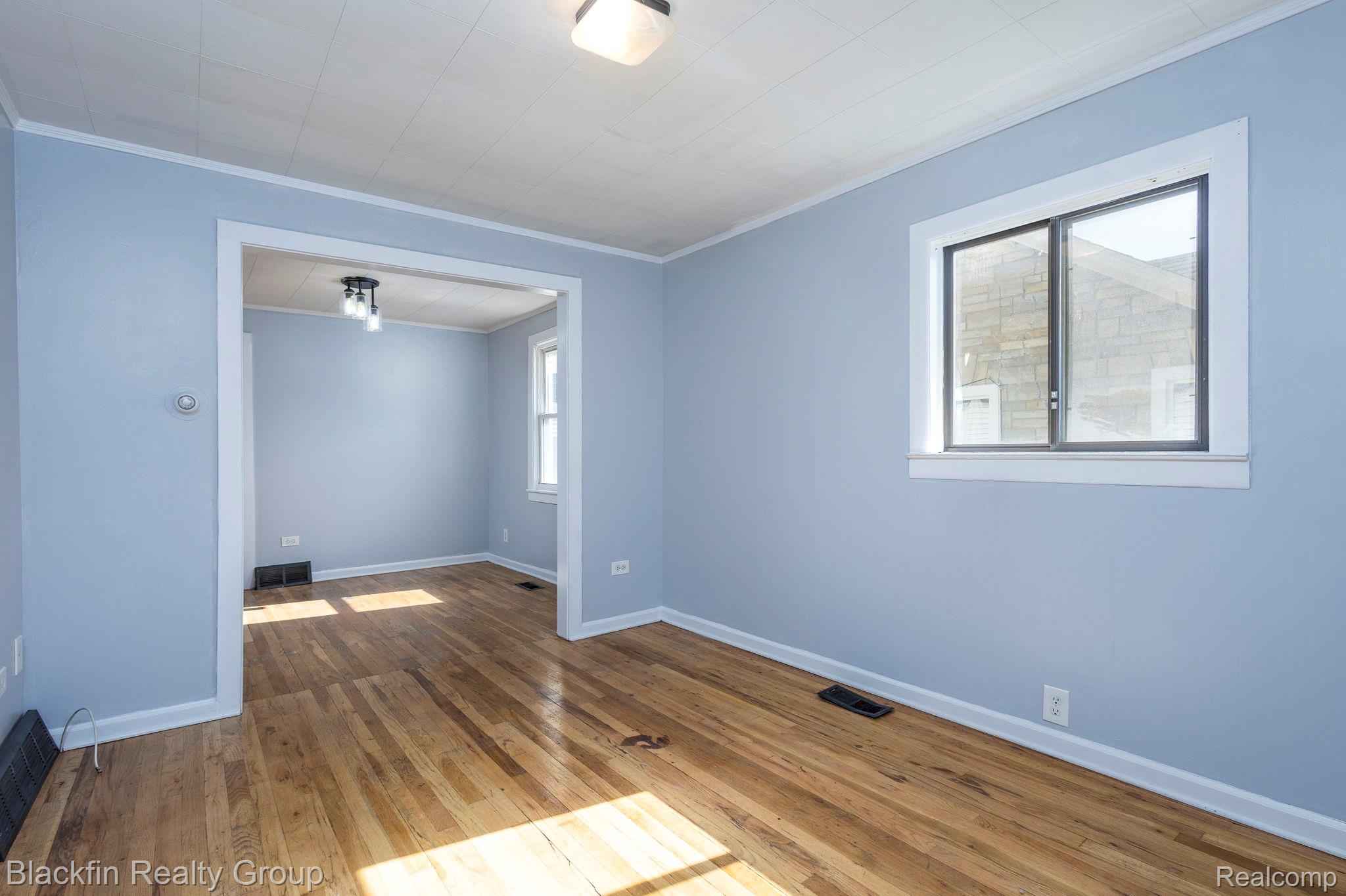 420 W Browning Avenue