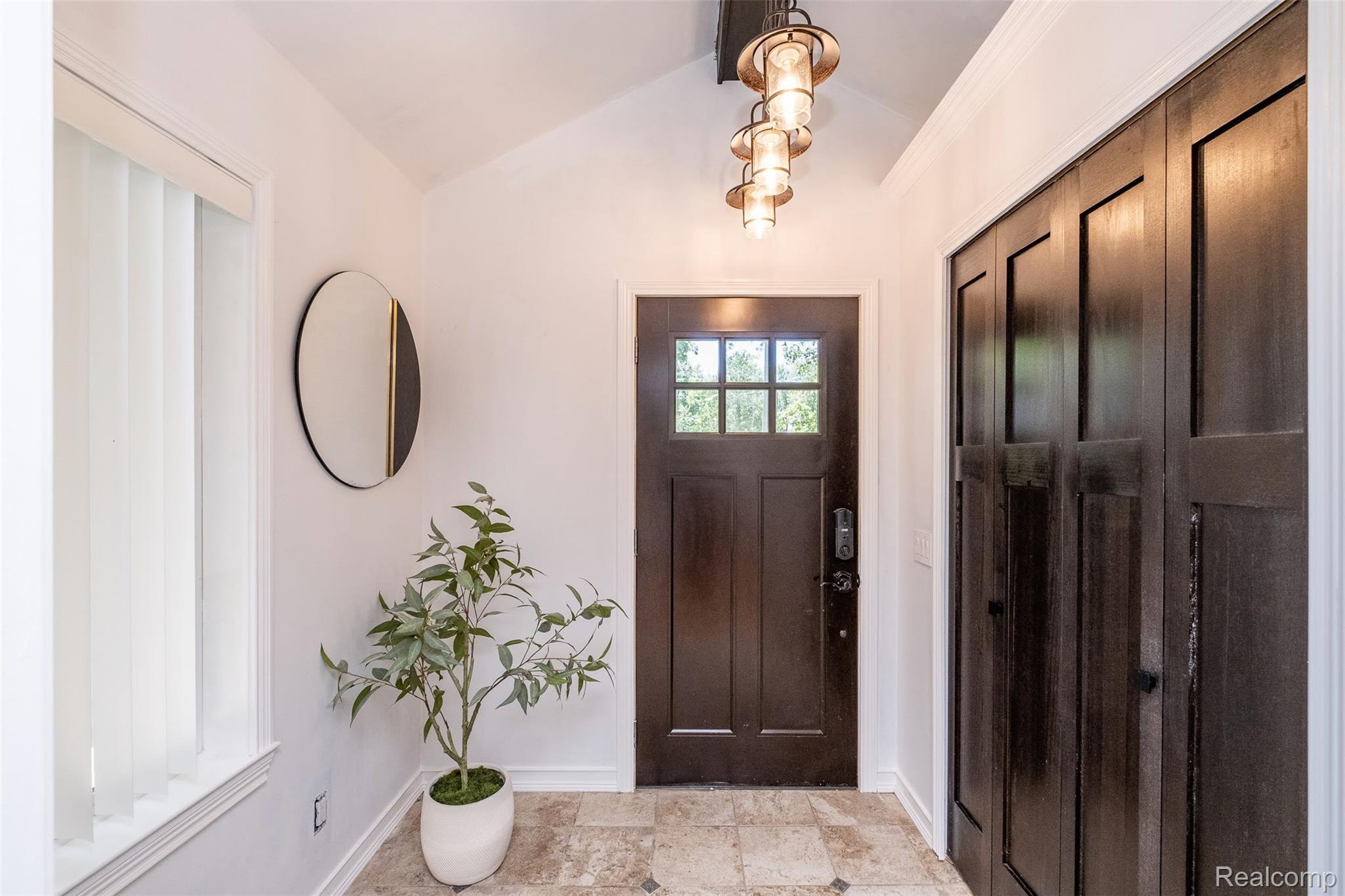 524 Fernhurst Court