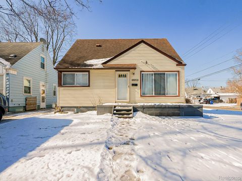 18719 Poinciana Redford Charter Township MI 48240