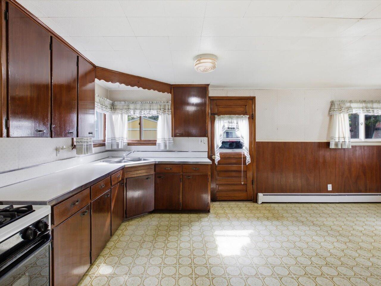 124 N Park Drive