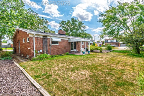 Tiny photo for 11534 Briarcliff Drive, Warren City, MI 48093 (MLS # 20261068598)