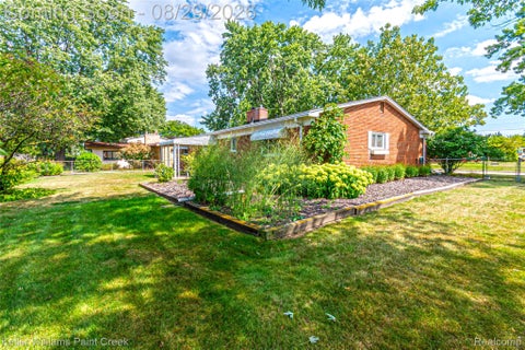 Tiny photo for 11534 Briarcliff Drive, Warren City, MI 48093 (MLS # 20261068598)
