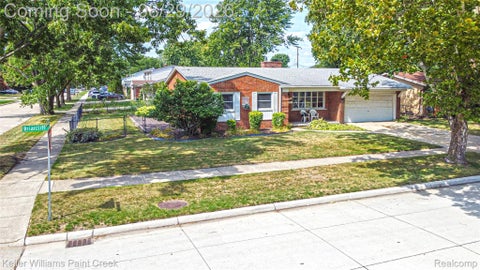 Tiny photo for 11534 Briarcliff Drive, Warren City, MI 48093 (MLS # 20261068598)