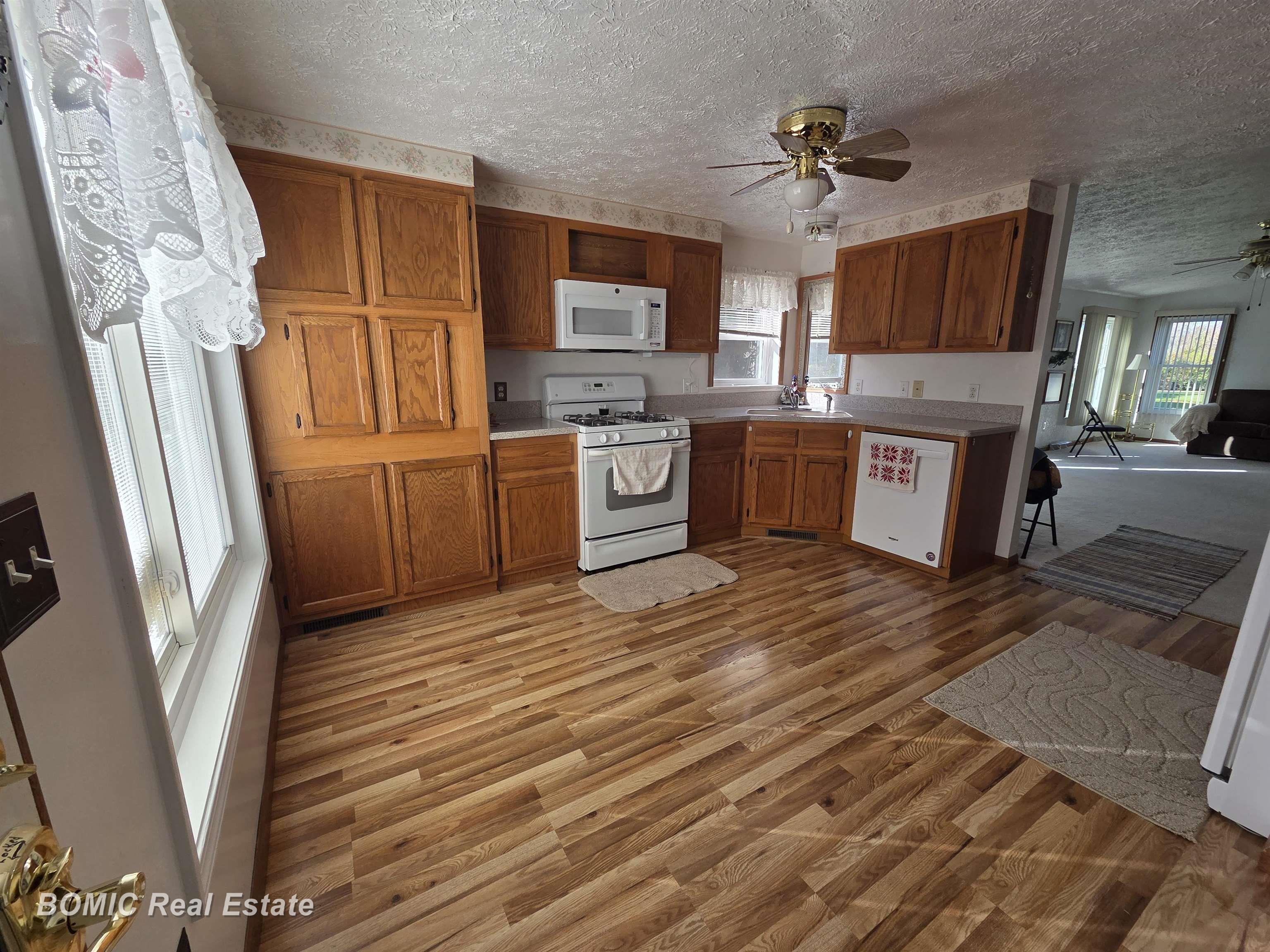 4100 W Saginaw Street