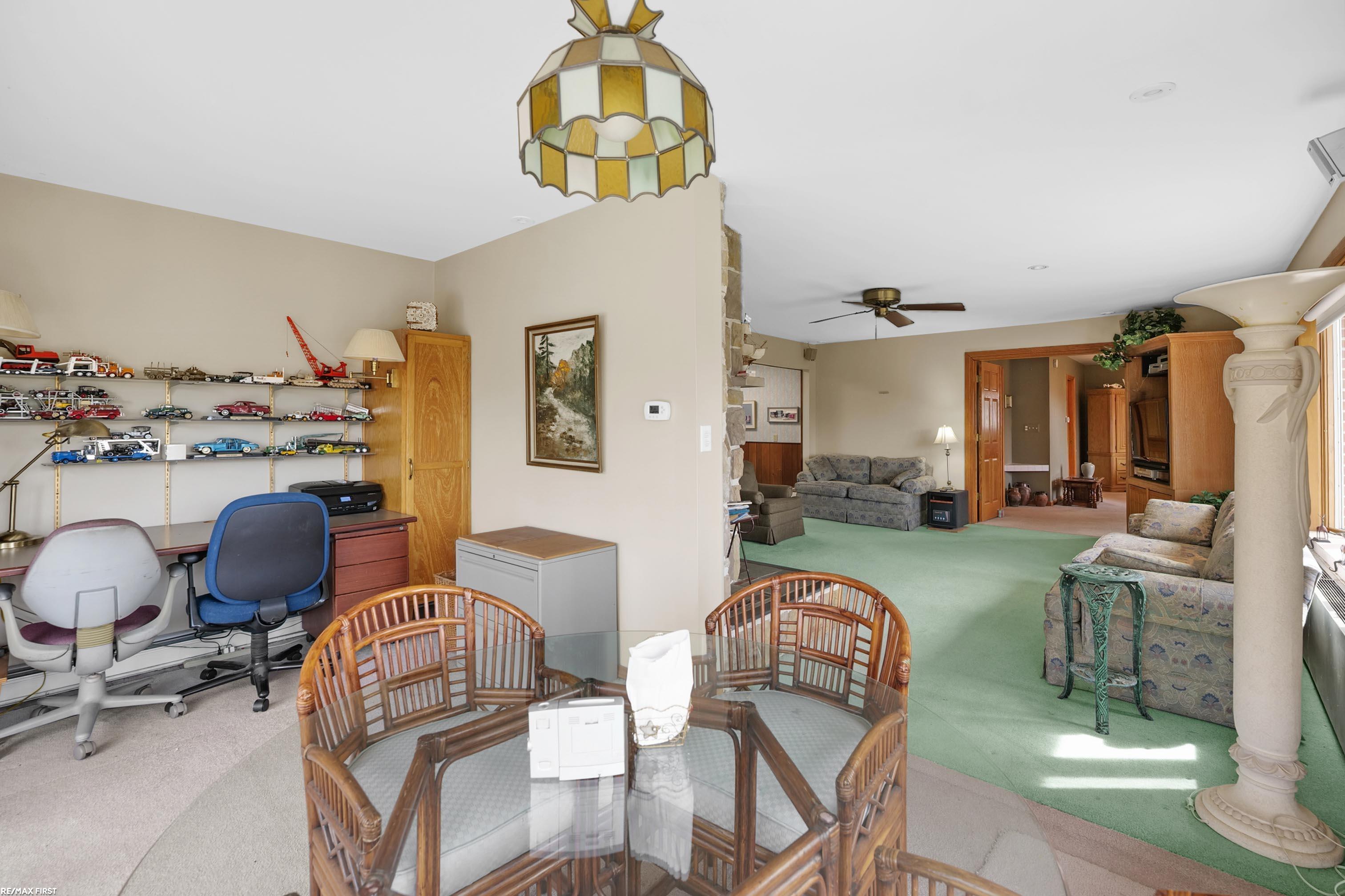 41589 Windmill Street