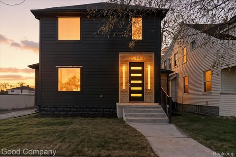 125 N Washington Ave Avenue Royal Oak City MI 48067