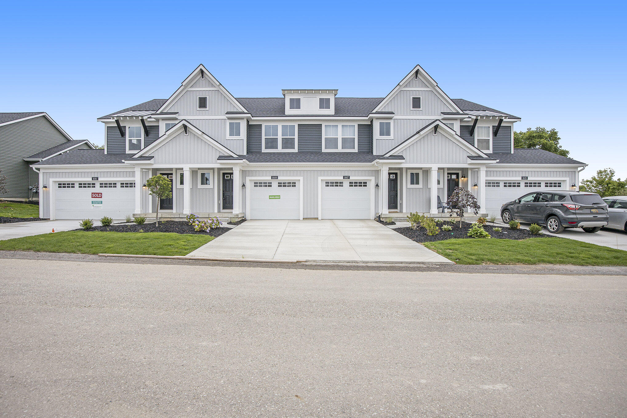 1689 Thyme Drive SW