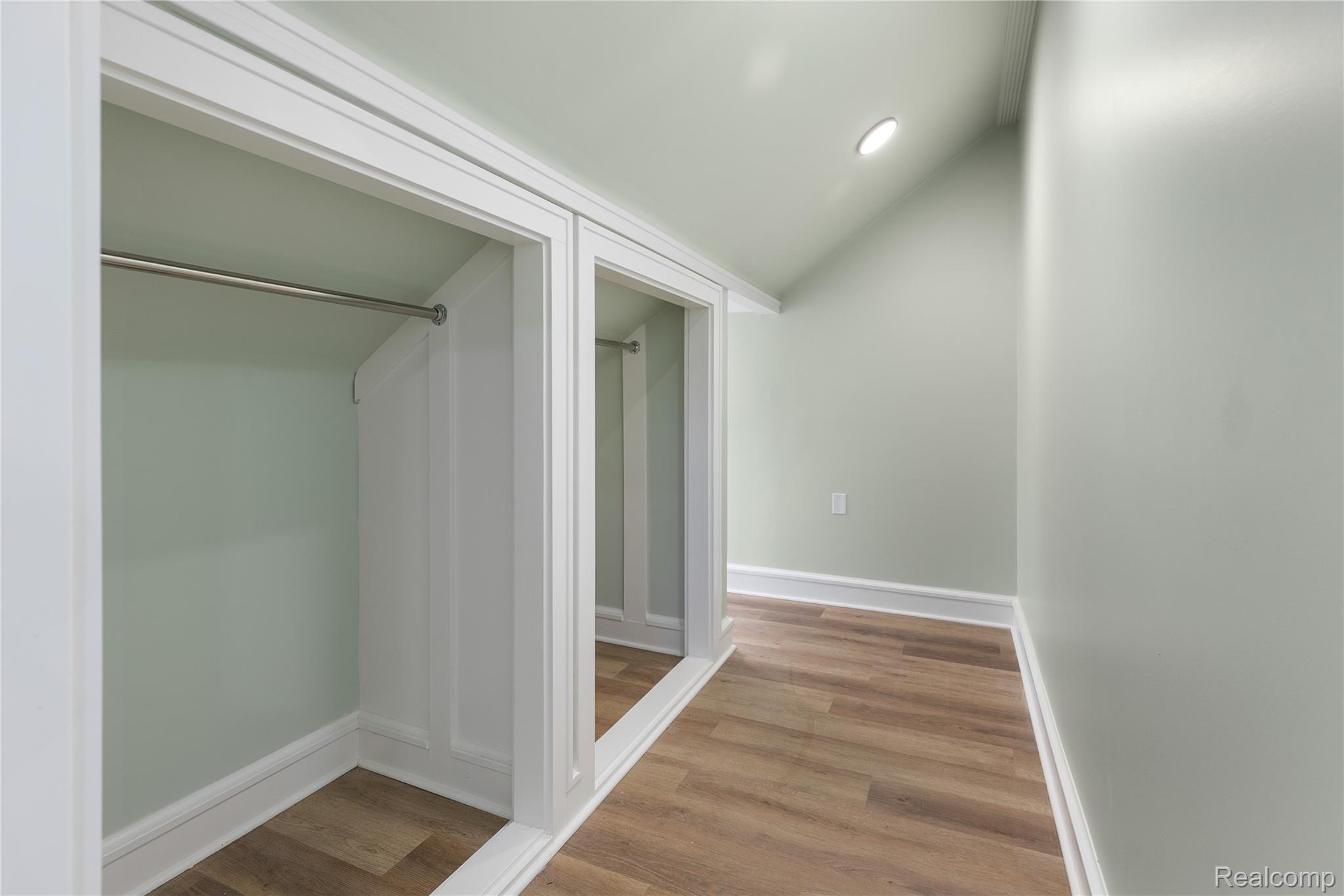 Detroit City, Michigan 48224, United States, 3 Bedrooms Bedrooms, ,2 BathroomsBathrooms,Residential,Active,175537