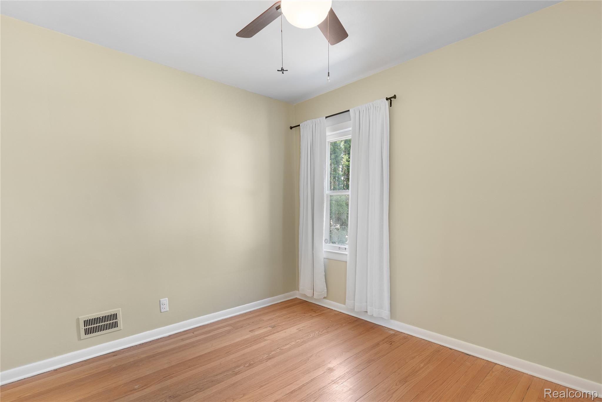 Detroit City, Michigan 48224, United States, 3 Bedrooms Bedrooms, ,2 BathroomsBathrooms,Residential,Active,175537