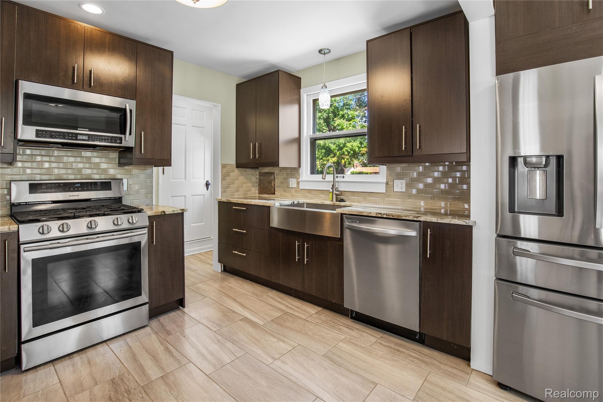 Detroit City, Michigan 48224, United States, 3 Bedrooms Bedrooms, ,2 BathroomsBathrooms,Residential,Active,175537