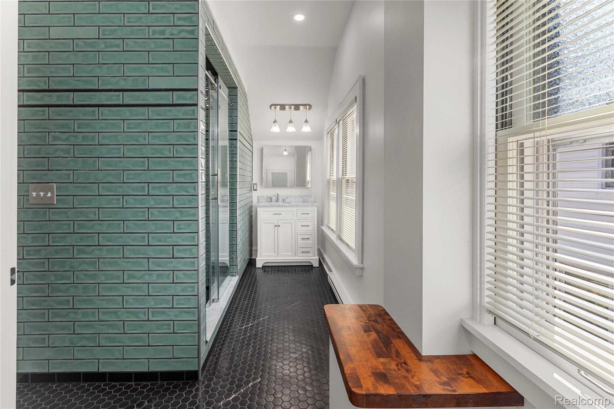 Detroit City, Michigan 48224, United States, 3 Bedrooms Bedrooms, ,2 BathroomsBathrooms,Residential,Active,175537