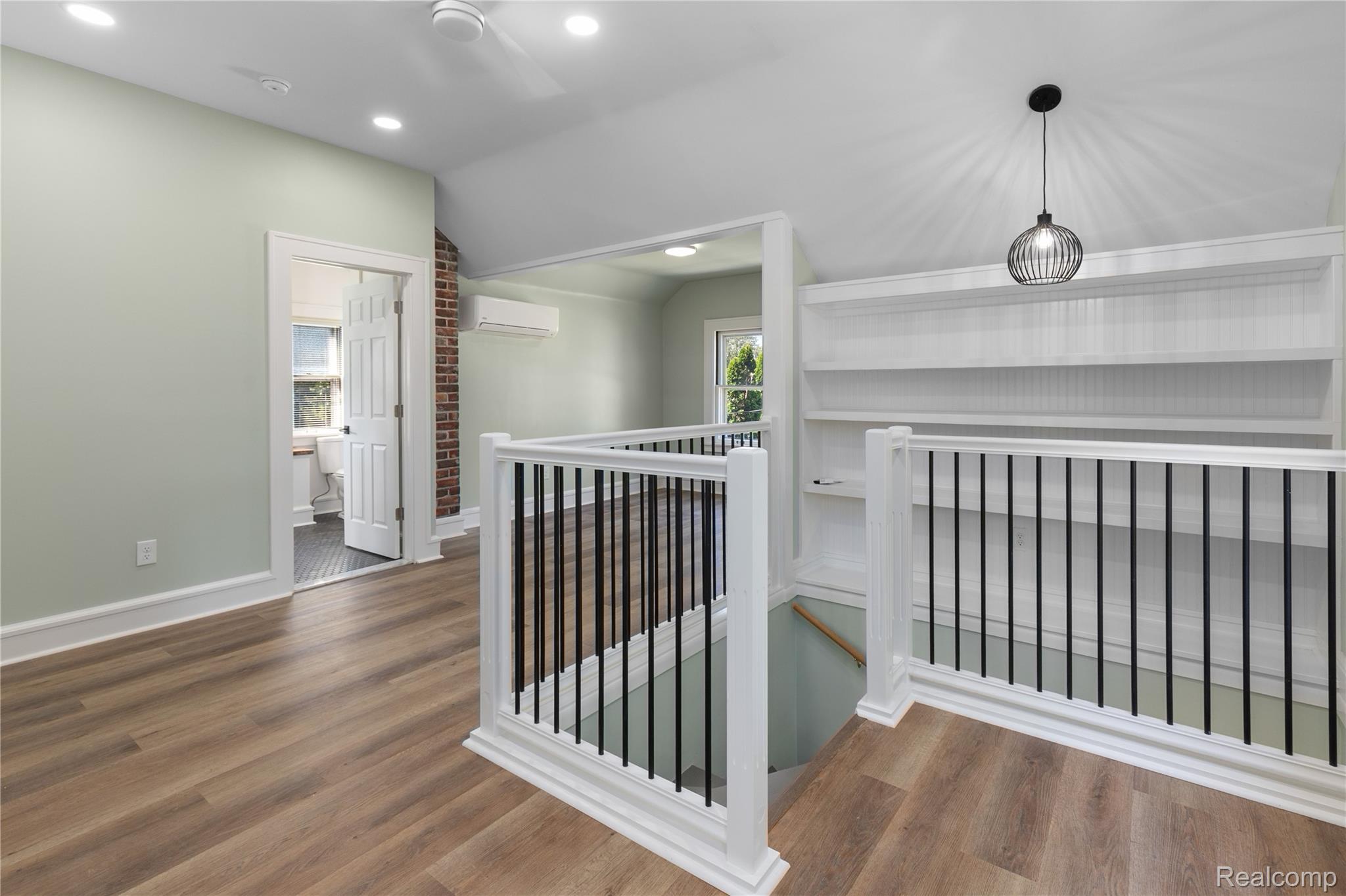 Detroit City, Michigan 48224, United States, 3 Bedrooms Bedrooms, ,2 BathroomsBathrooms,Residential,Active,175537