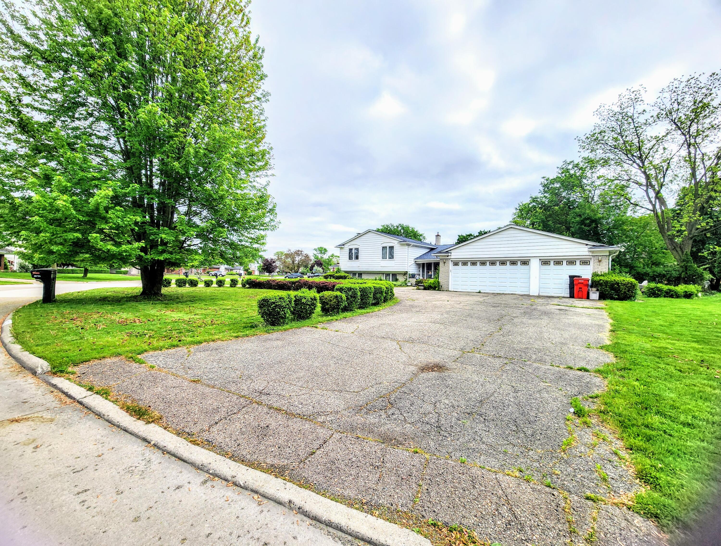 28740 Tavistock Trail