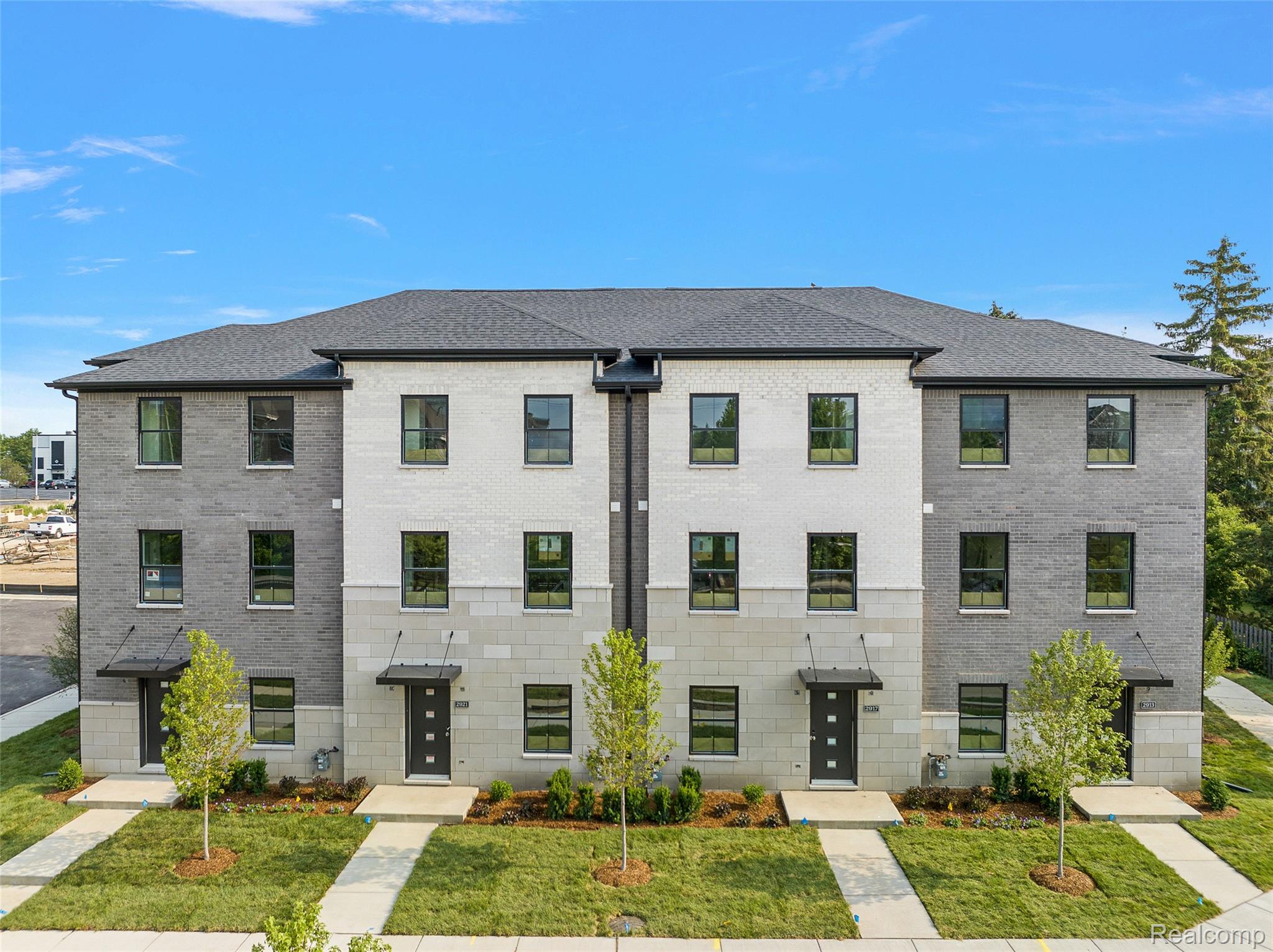 2817 Summers Place