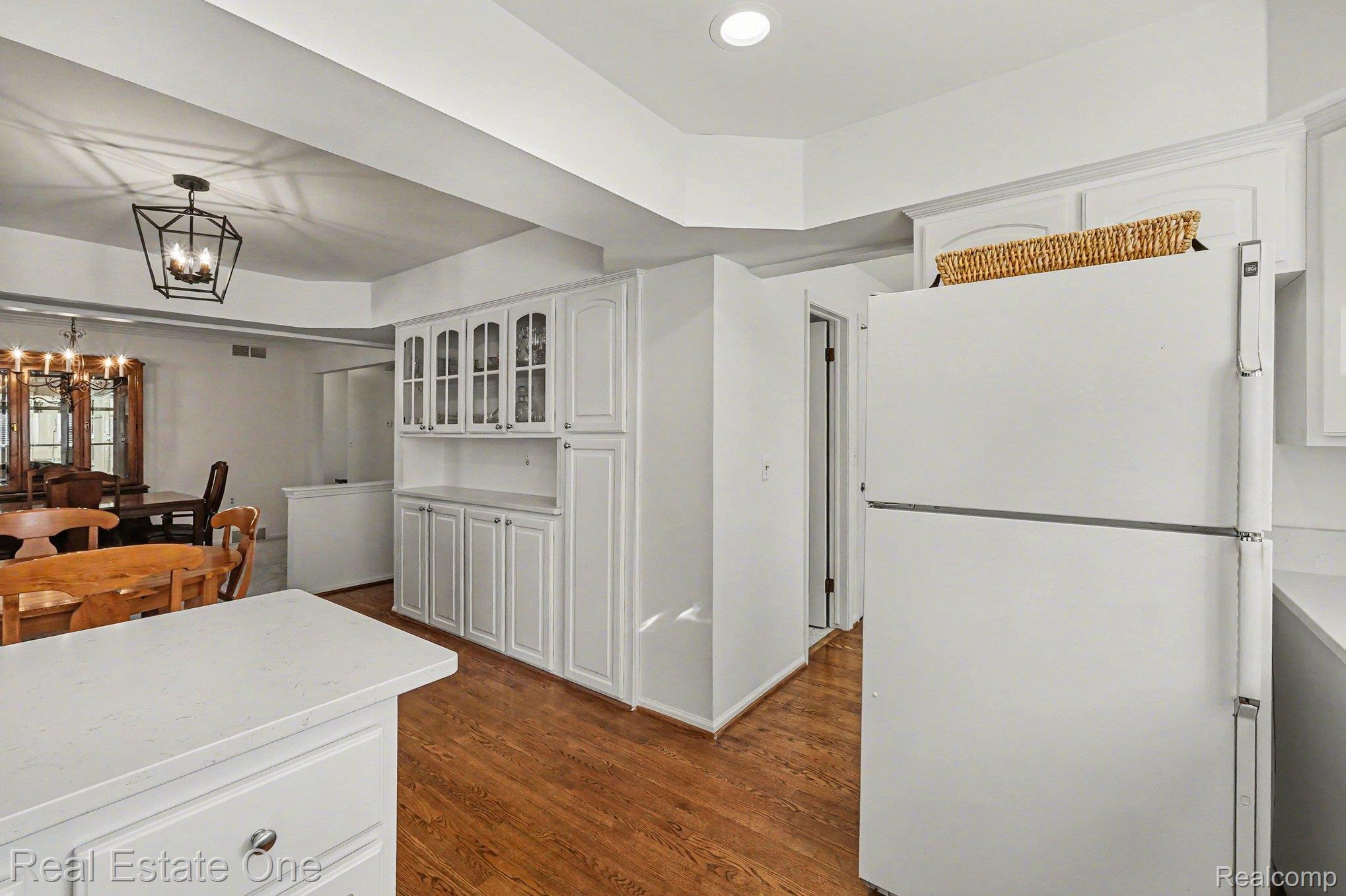 6605 Emerald Lake Drive