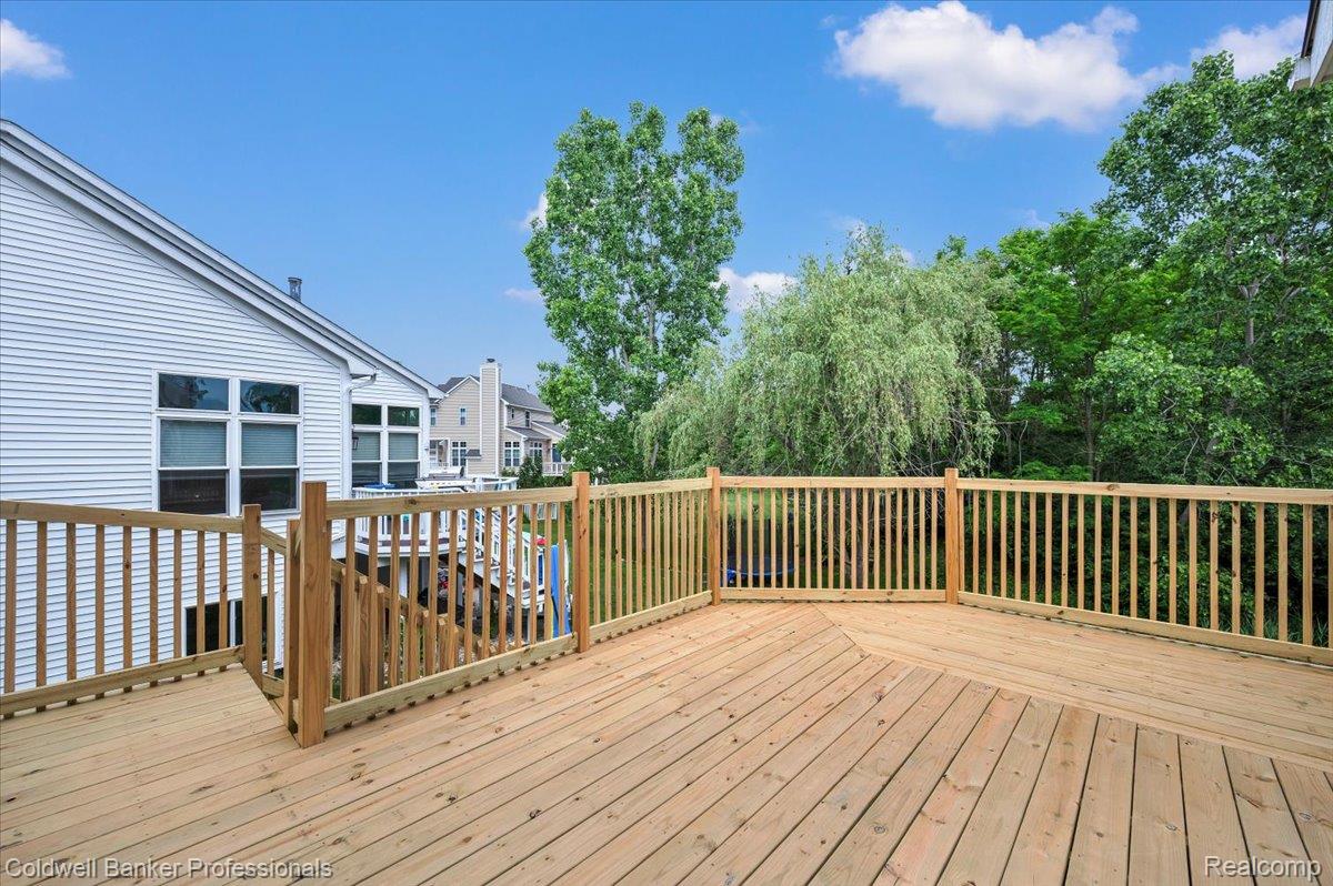 1485 Fountain View Lane