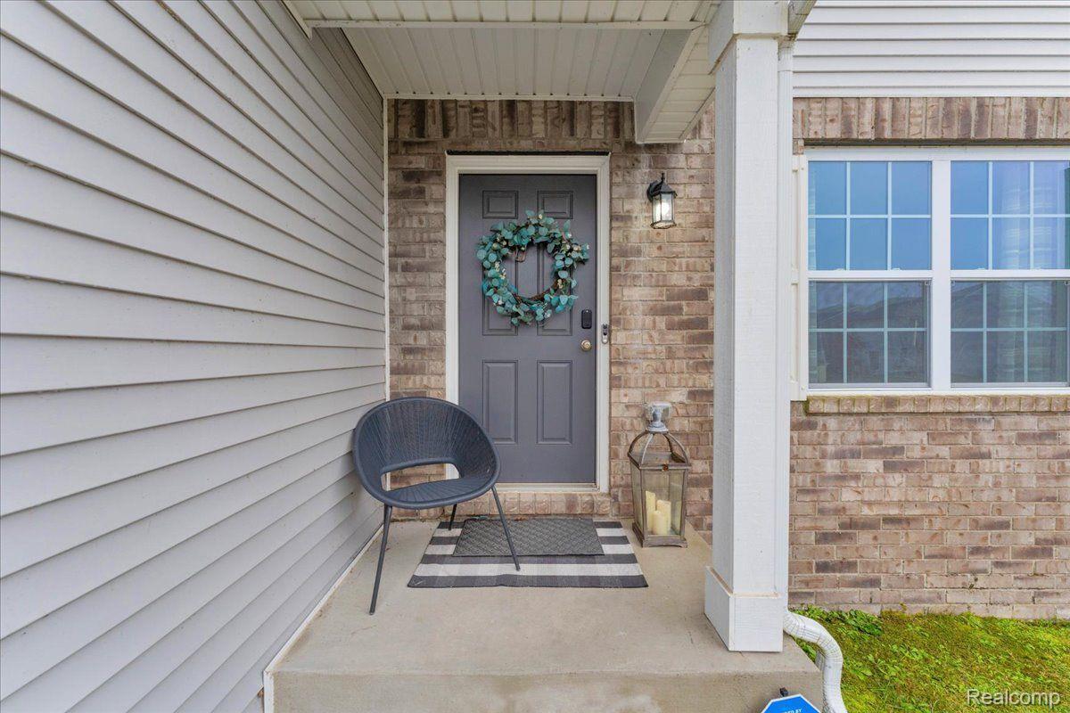 9556 NATURE VIEW Lane