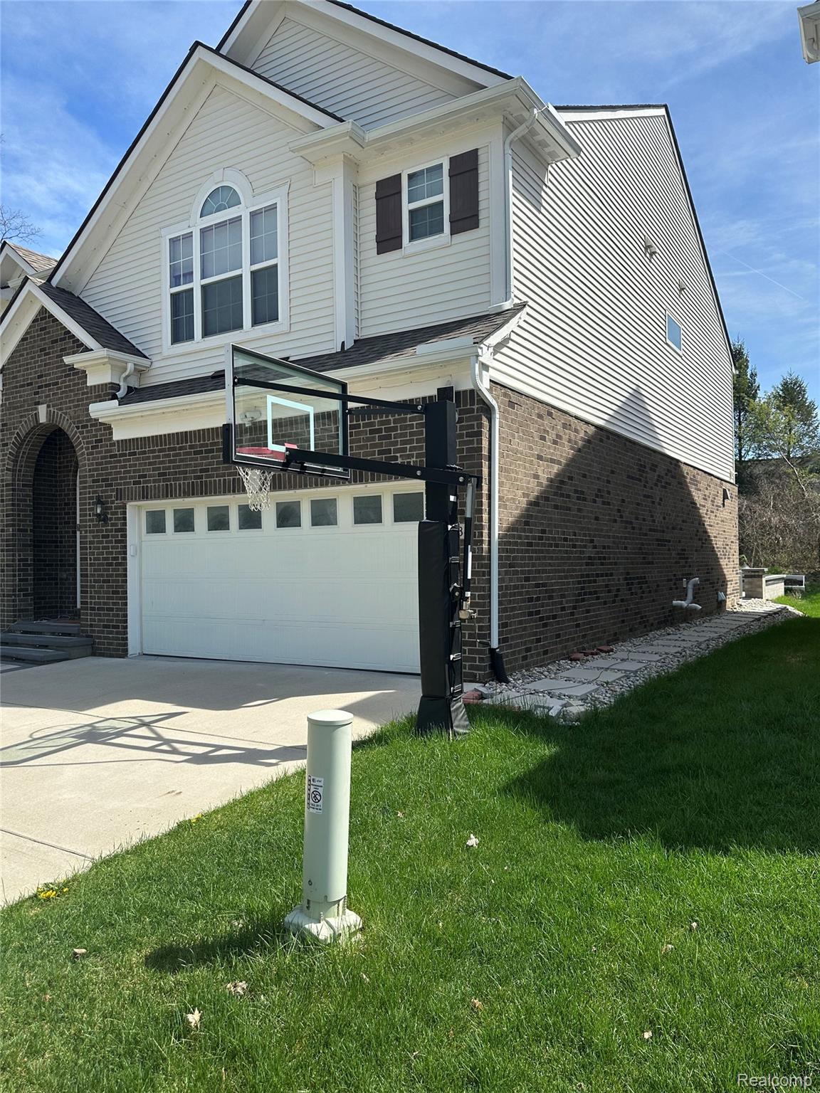 28488 Verona Drive Drive