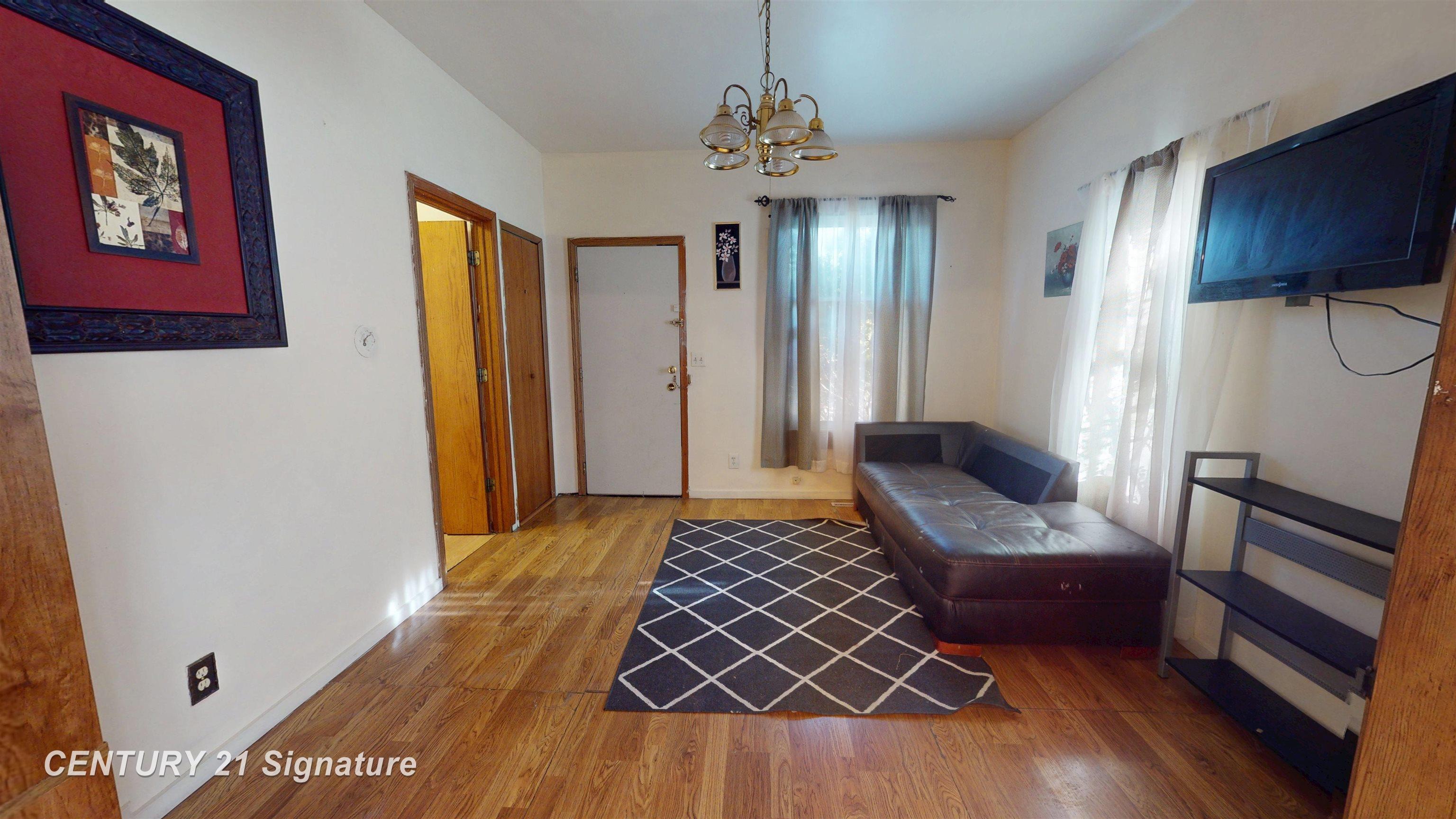 Properties Available 1 - 1 2731 E Holland Avenue
