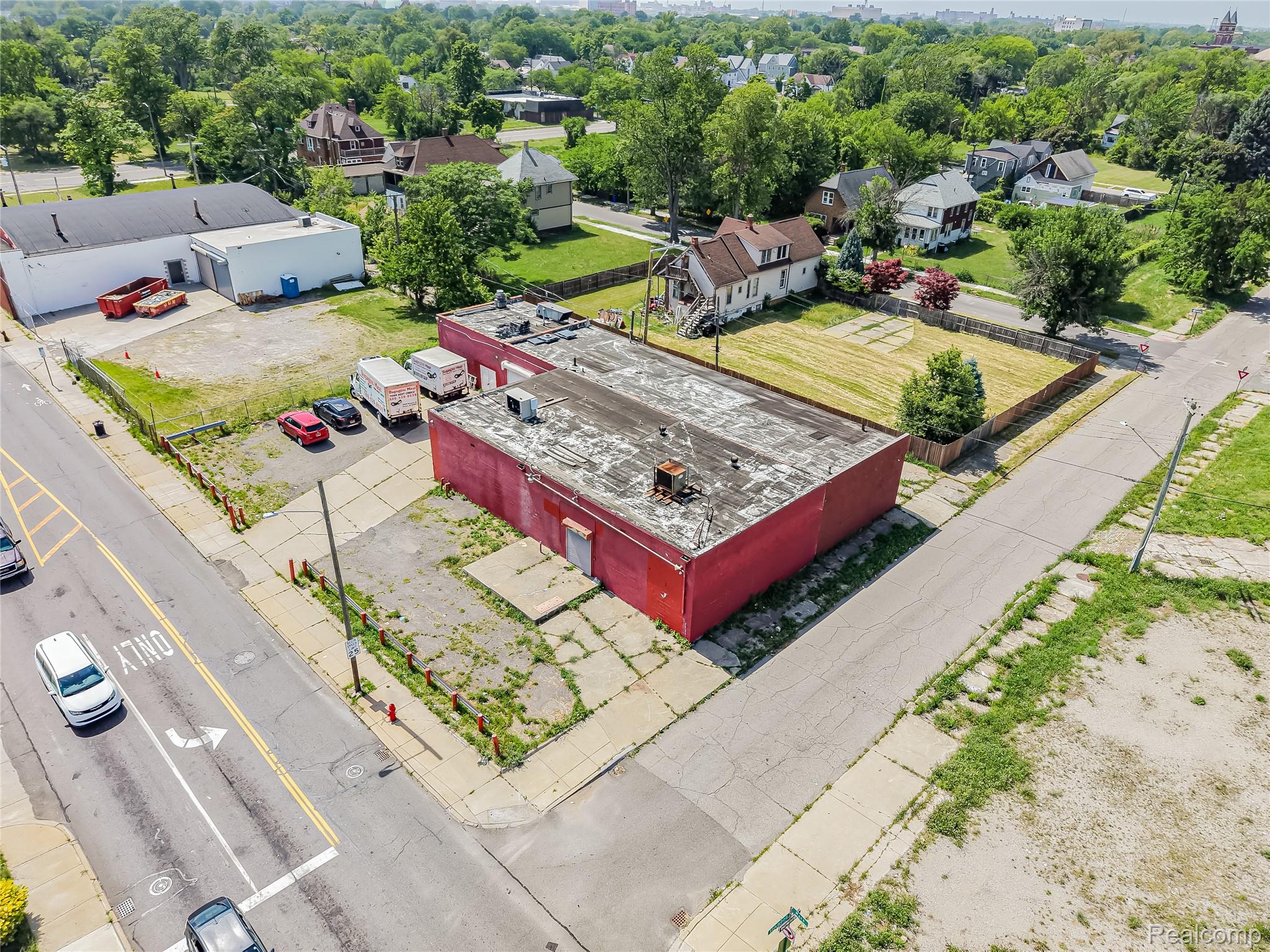 3177 Mack Avenue