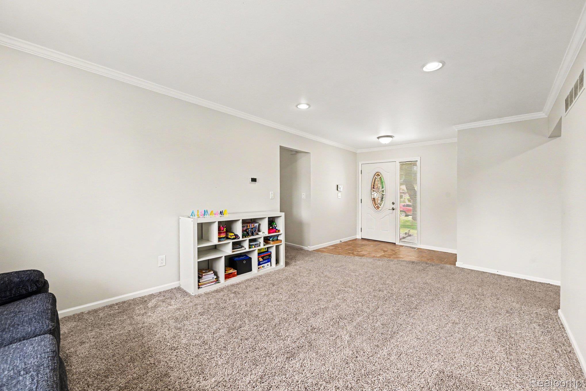 6944 Bunkerhill Lane