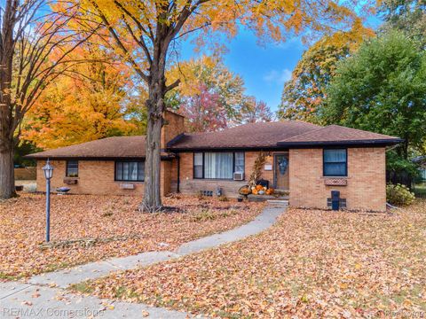 25256 Lyndon Redford Charter Township MI 48239