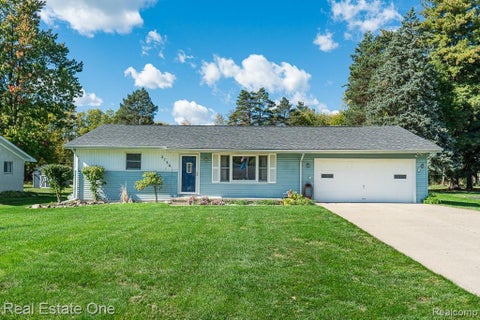 Photo of 2750 Walbridge Road, Rochester Hills City, MI 48307 (MLS # 20261083691)
