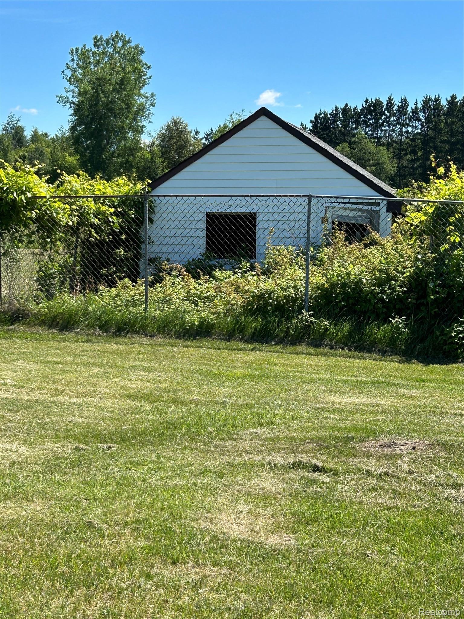 3850 Densmore Road