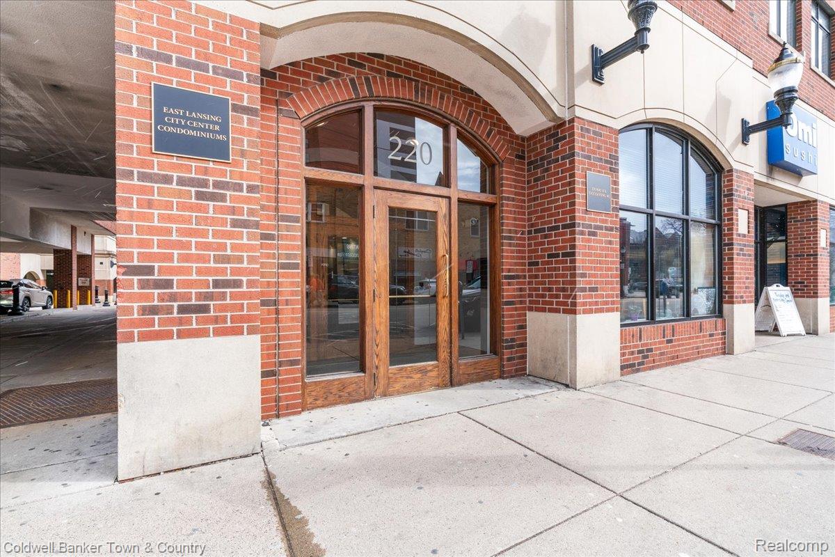 220 Mac Avenue 411