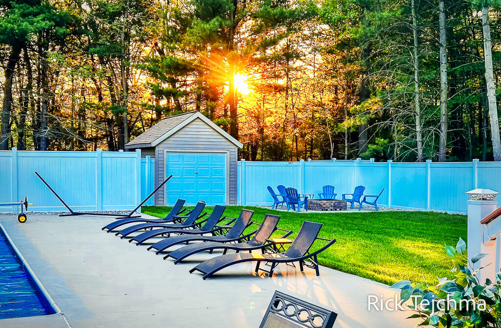 2055 Rambling Oak Drive