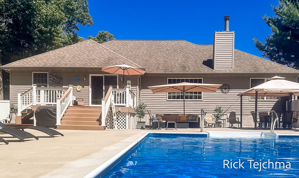 2055 Rambling Oak Drive