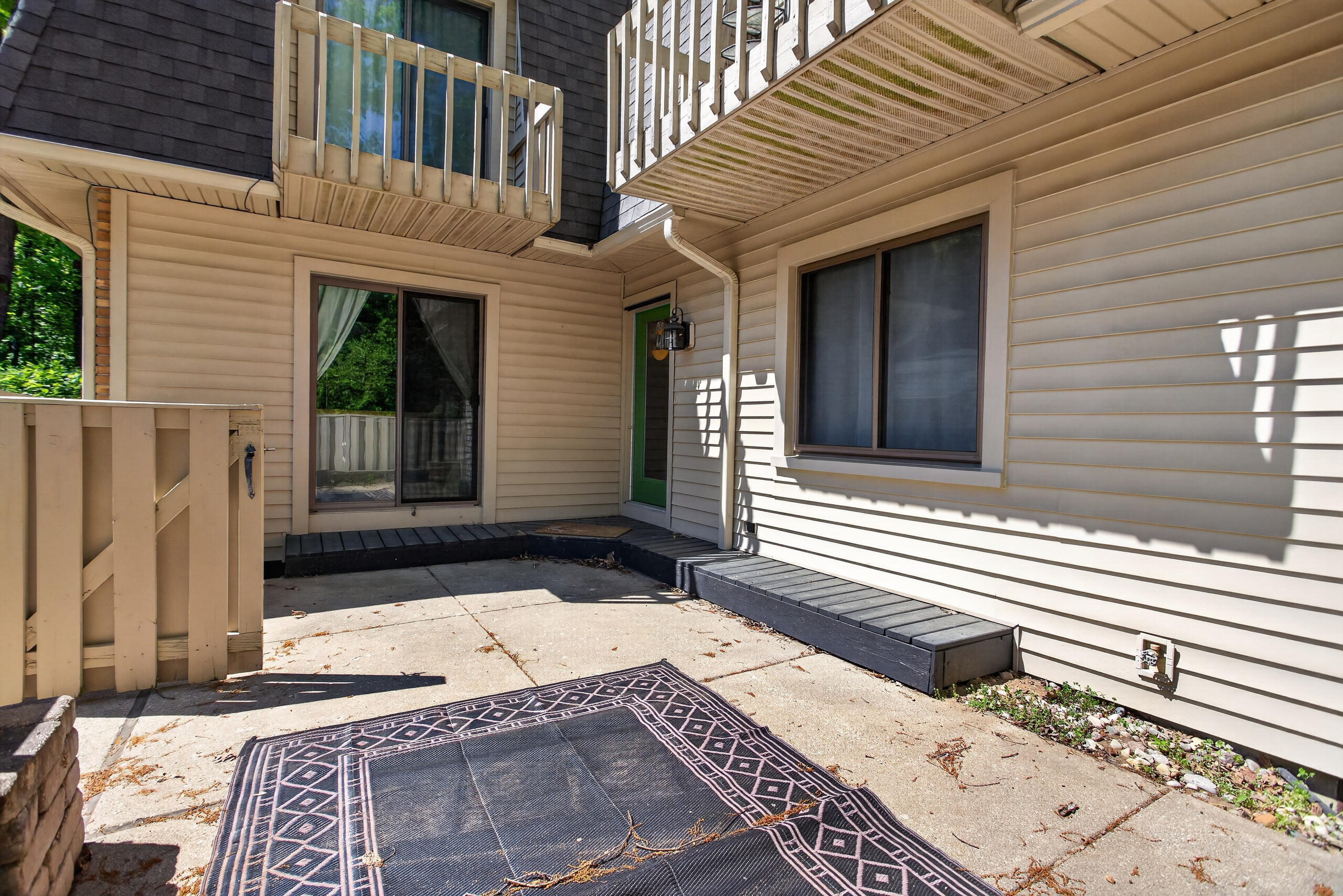 7047 Mckay Road