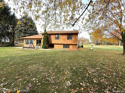 654 E Dawson Road Milford Charter Township MI 48381