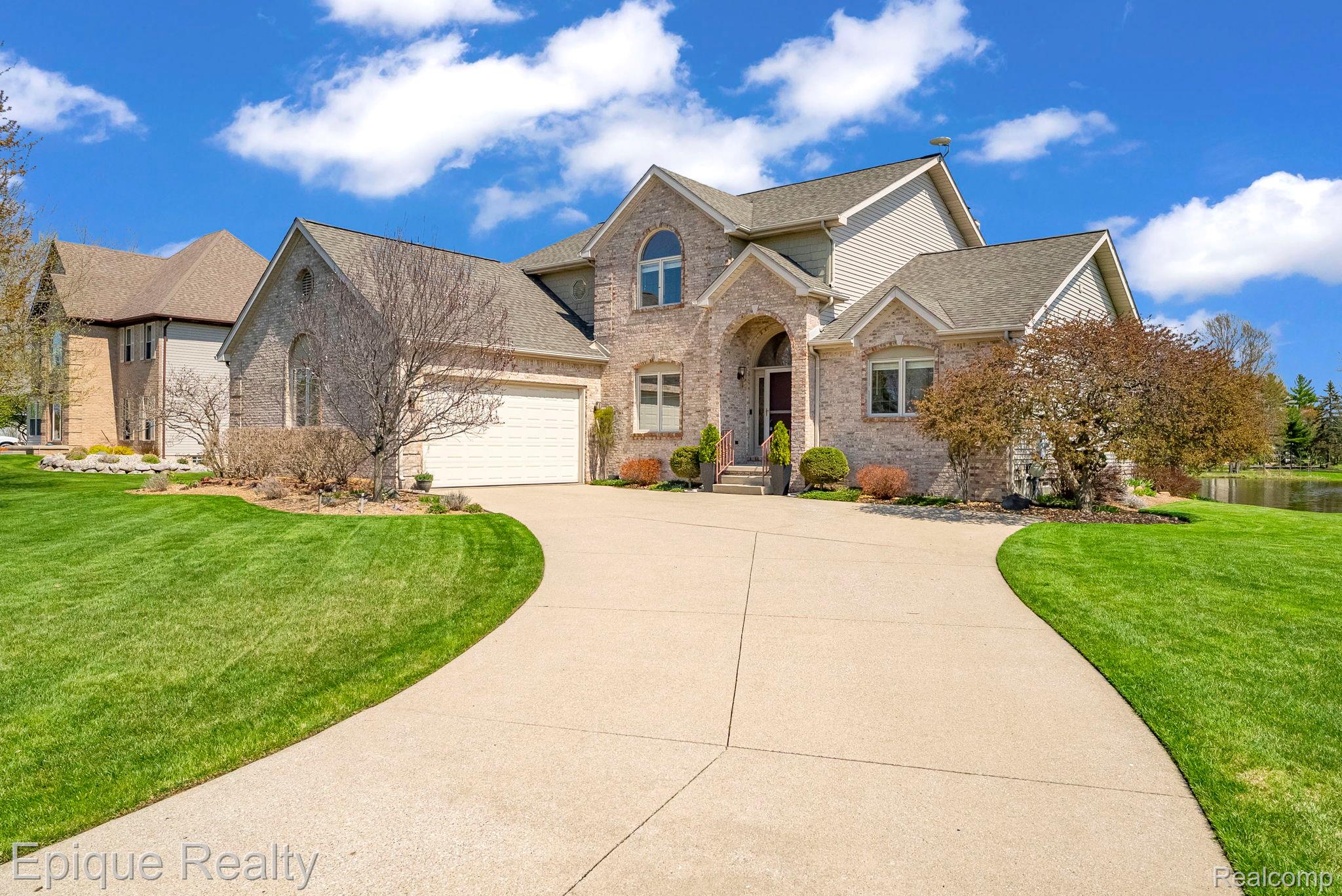 9493 Aspen View Drive