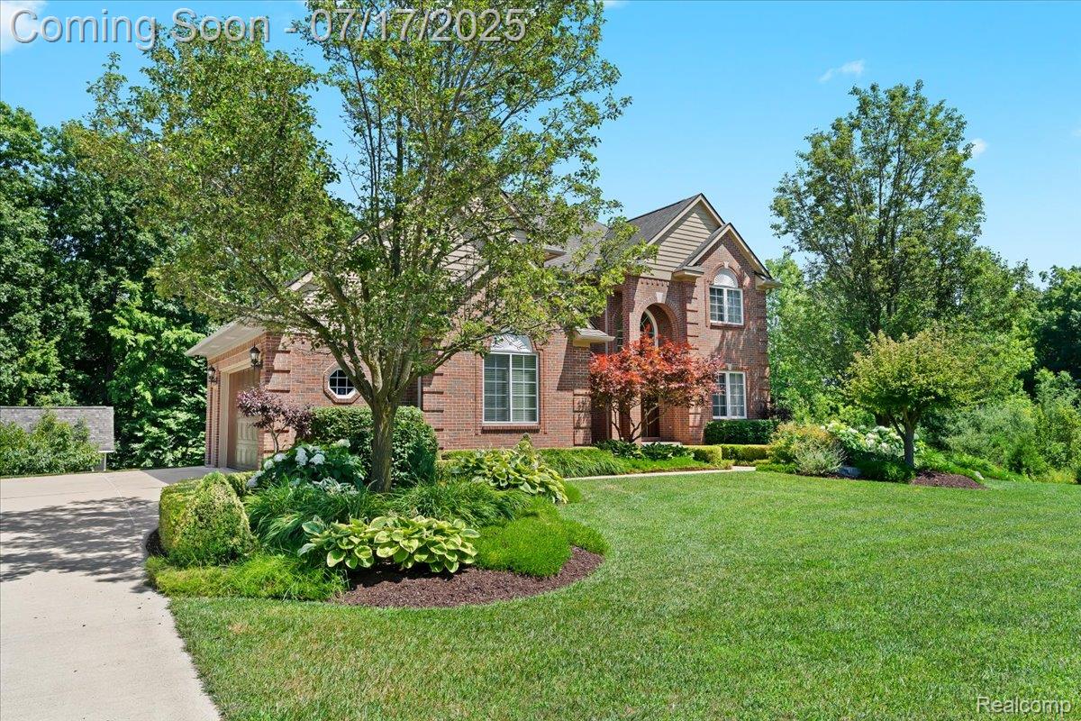 610 W Oxhill Drive