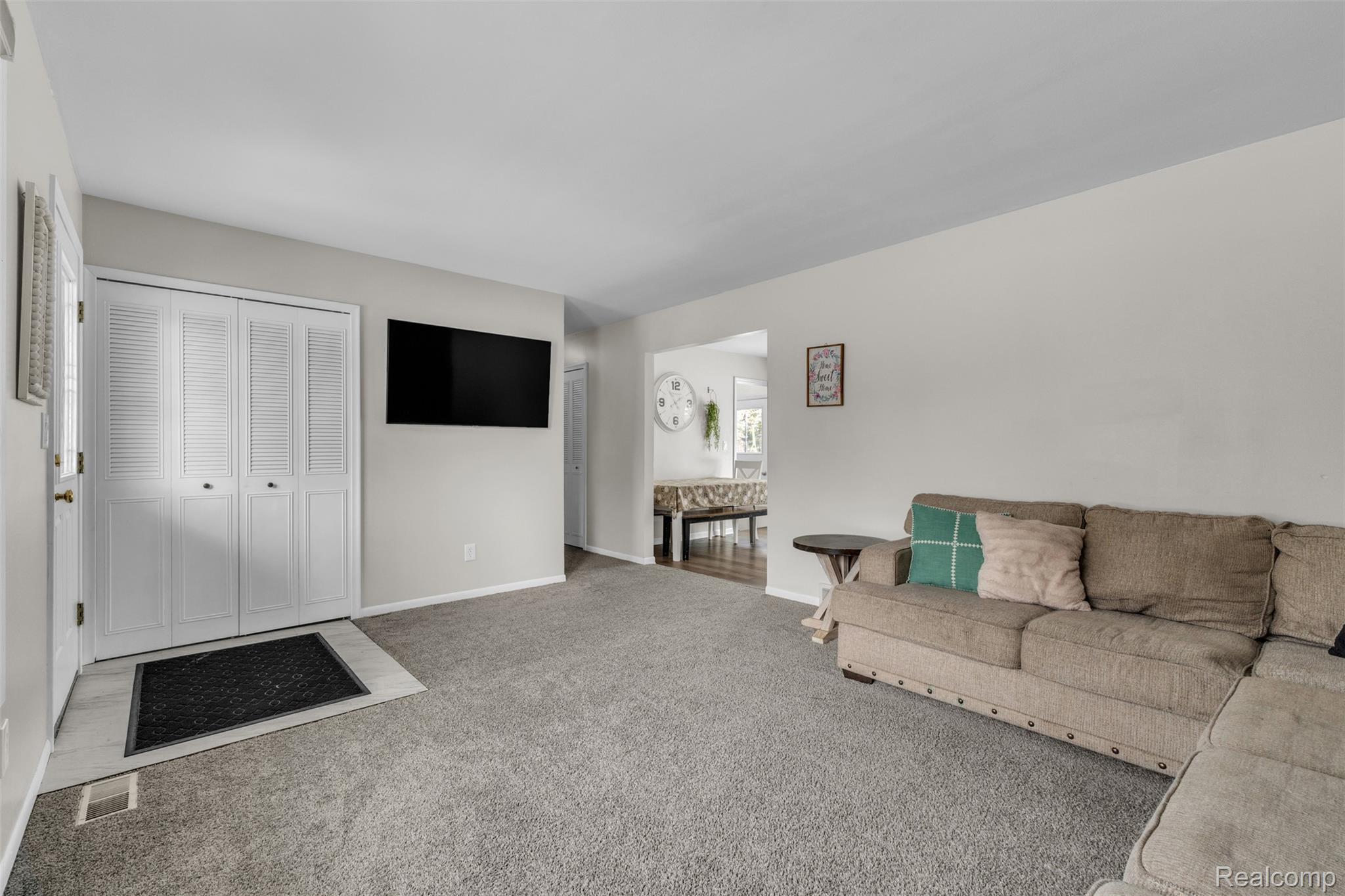 166 Crooked Limb Drive